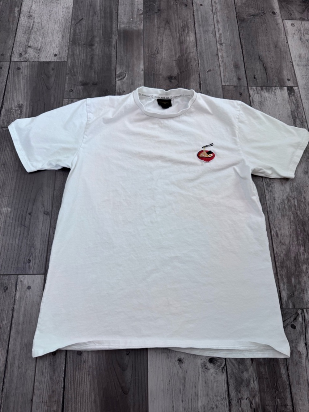 Percival T Shirt  Tee Medium White Men’s Raman Noodles